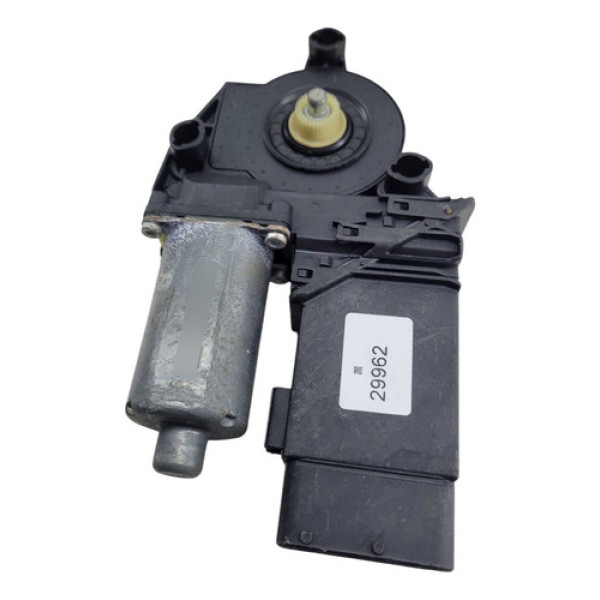 Motor Vidro Dianteiro Direito Vw Golf 2001 2008 105415301
