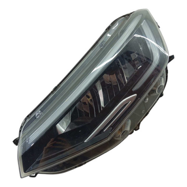 Farol Esquerdo Mascara Negra Led Vw Nivus 2023 Detalhe