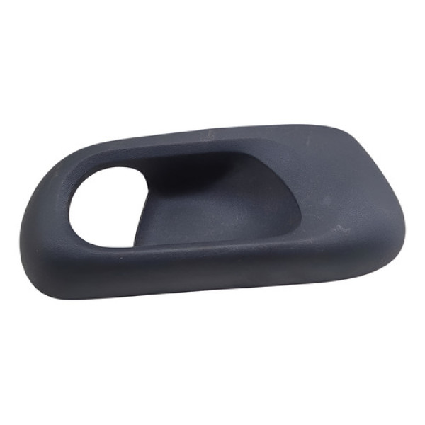 Moldura Maçaneta Tras Ld Gm Corsa Hatch Maxx 2005 09116490 Preto Traseira